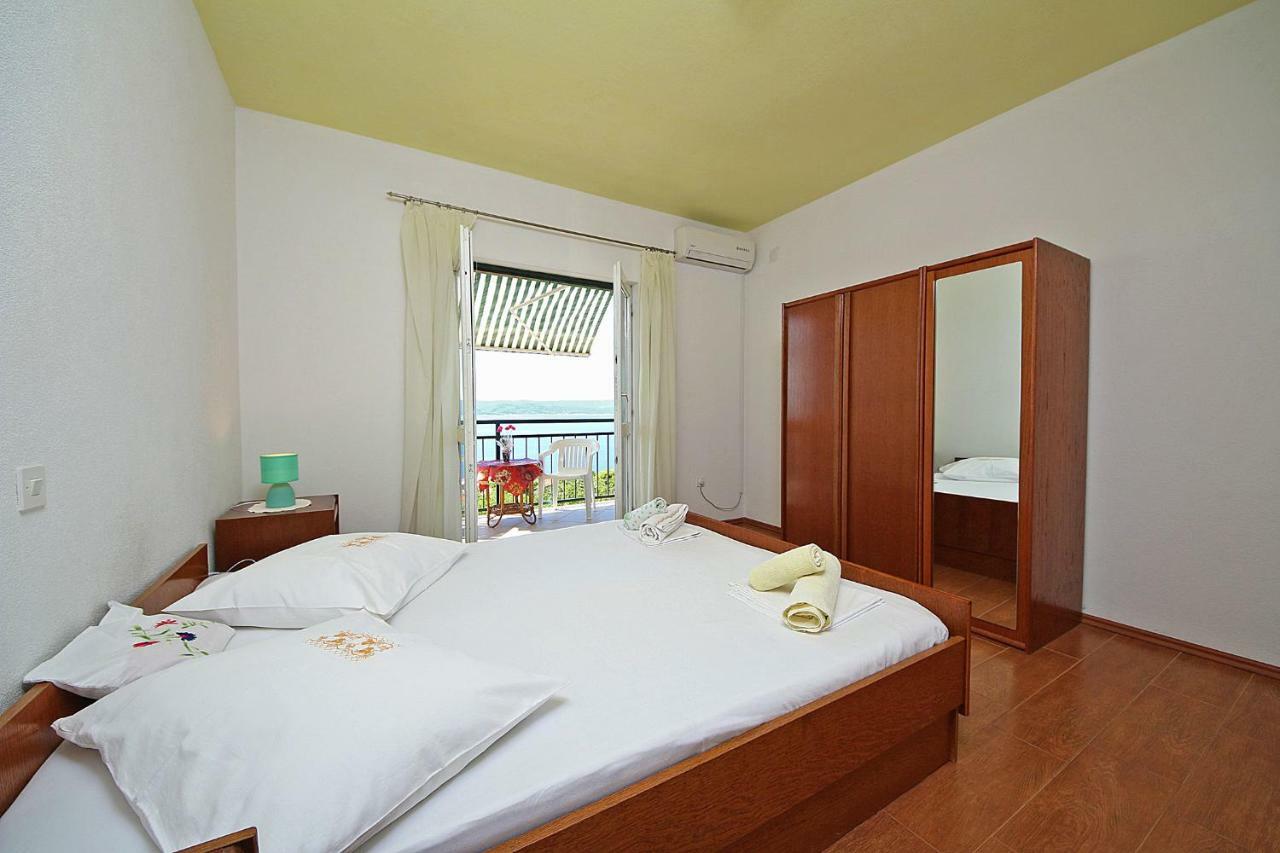Apartmani Jurica I Ankica Brela Exterior foto