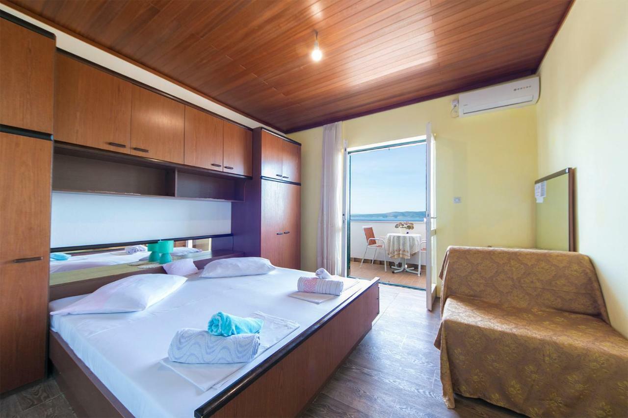 Apartmani Jurica I Ankica Brela Exterior foto